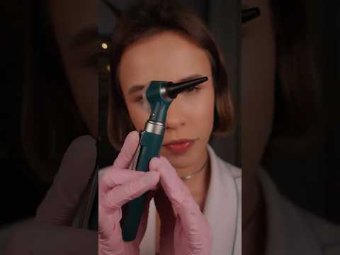 ASMR Avaliação e Limpeza dos Teus OUVIDOS 👂