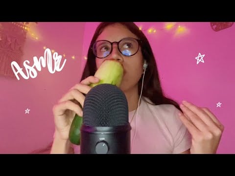 ASMR comiendo pepino 🥒 + storytime 💀