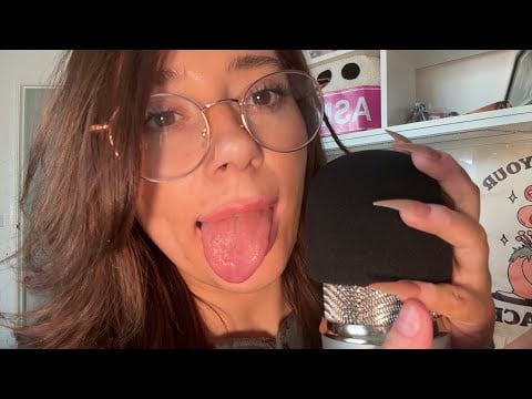 ASMR Fast Mouth Sounds & Mic Pumping  