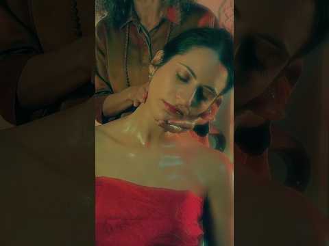 ASMR MASSAGGIO ai lati del COLLO per SCIOGLIERE la TENSIONE #realpersonasmr #healingmusic #relax