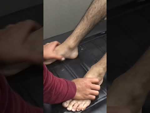 #chestmassage #barbershop #asmrsounds #foot #lowerbodymassage #relax #lahoribarber #oil #stronghands