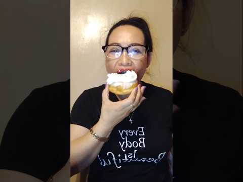 DONUT #shortsfeed #mukbanginternational #food #eatingvideos #cream #donuts #whippedcream #asmr
