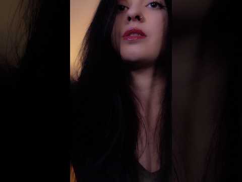 Duerme en mis piernas🥰 #asmr #asmrsounds #asmrvideo #love #care #massage #hair #shorts #relax