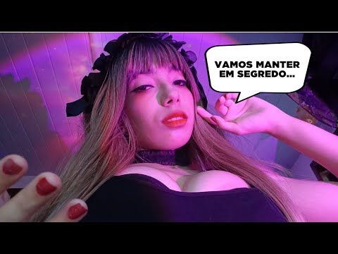 ASMR EMPREGADA MAIS VELHA FLERTANDO VOCÊ | ROLEPLAY