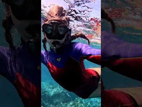asmr underwater 💙🌊 can you hear the whale songs? 🐋  #asmrsnorkle #asmrwatersounds #naturesounds
