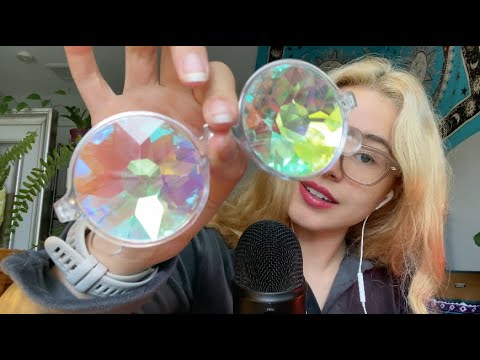 ASMR to cheer you up😚💕(whispers, tapping)
