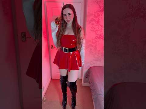 Latex Mrs Claus Cosplay for 2024!✨🎄🎅🏼 #cosplay #latex #boots #christmas #latexcosplay #mrsclaus