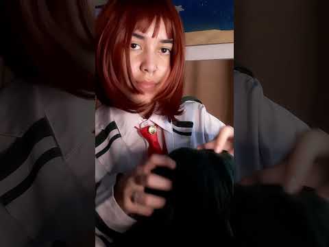 uraraka fazendo cafune em você!