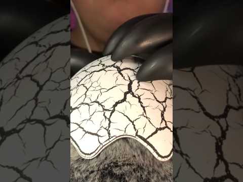 Dino Scratching #7on1s #7on1sasmr #asmr #asmrsounds #shorts