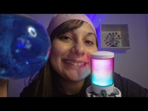 ASMR | Ice globes + sons de boca = combinação perfeita