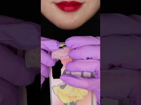 Unboxing Disney princess candy 👸