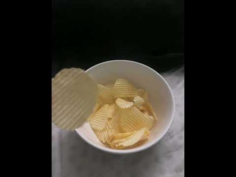 ASMR Eating Chips - Crunchy Sounds