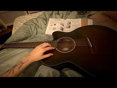 Lofi ASMR with my guitar 🎶 (detailed tracing & describing) 