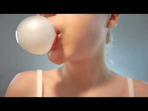 ASMR - Gum Chewing Ear to Ear, Mouth Sounds, Some Kisses | Close Up [No Talking]
