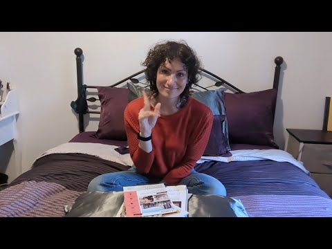 ASMR | Sorting Junk Mail | Scratching Paper on My Bed | Ripping Sounds | Sound Effects | Enjoy!