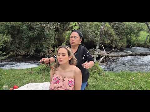 ASMR, Limpia energética a la orilla del río con Martha Pangol & Mika 
