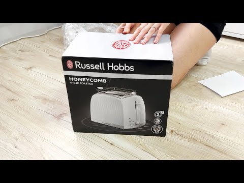 Unpacking. Toaster Russell Hobbs 26060 56 Honeycomb White