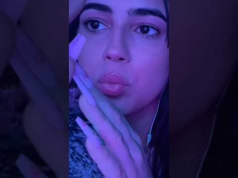 ASMR 💋’s For Tingles #tingles #visualtingle #asmr #asmrtriggers #relax #triggersforsleep #relaxing