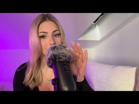 ASMR Une Fille Timide te Drague (littéralement) 💖