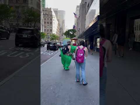 How Woman is Dressing in Manhattan New York