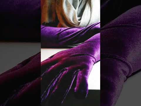 new video coming soon! #asmrlikeasandbox #visualtingle #satin #velvet #asmr