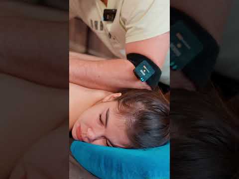 Mesmerizing ASMR back and leg massage for beautiful Lisa #asmrmassage