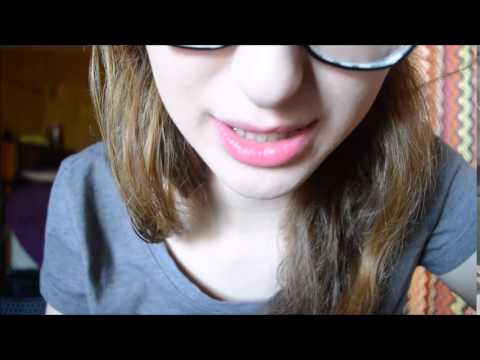ASMR lip stick and lipgloss application