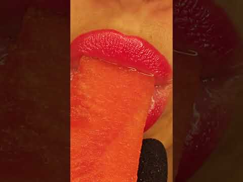 ASMR أكل البطيخ 🍉 أصوات الفم العصيرية بدون كلام Watermelon 🍉 Juicy Wet Mouth Sounds | No Talking