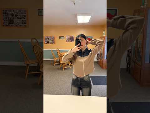 Mirror selfie🪞#juna #travel #vlog #unitedstates