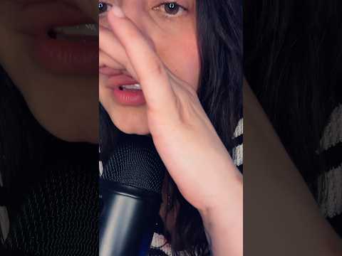 Chisme en tu orejita💕 #asmr #relax #asmrcommunity #mouthwhisper #chisme #asmrenespañol
