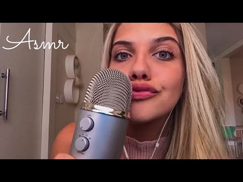 ASMR - Sussurrando bem pertinho do seu ouvido para você RELAXAR | Respondendo perguntas