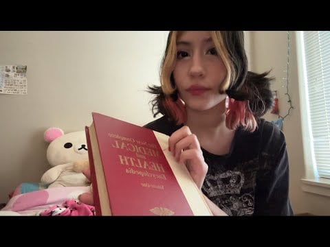 simple tapping asmr like it’s 2013 