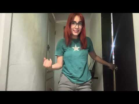 ASMR- La que te gusta te enseña a cantar
