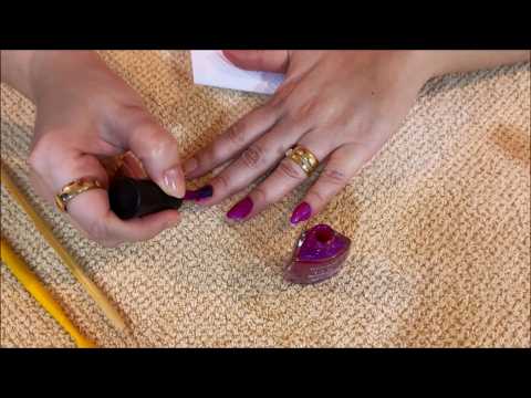 ASMR: FAZENDO AS UNHAS E FOFOCANDO 🎀