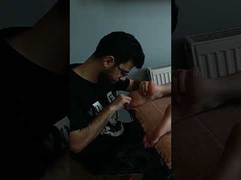 Turkish massage that improves circulation in the feet #satisfying #relaxing #asmr #shorts #massage