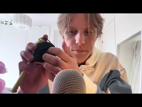 1 Minute ASMR - Measuring Your FACE