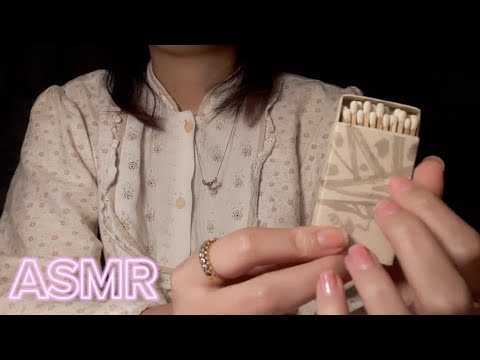 ASMR caseiro - mouth sounds tapping no celular e mostrando caixas de fósforos antigas