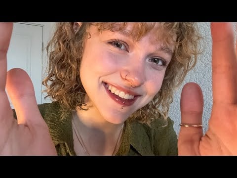 asmr ~ unintelligible whisper // tongue clicking // tapping ˙✧˖°🤍 ༘ ⋆｡˚