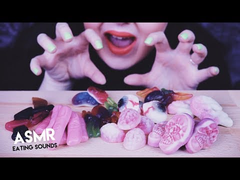 ASMR Äter Halloweengodis (chewy eating sounds)