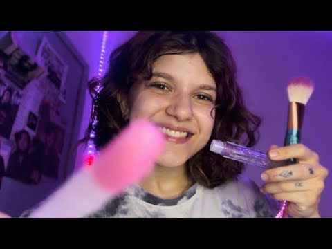 ASMR ~ Fazendo maquiagem para você ir para escola ✏️💕🏫 Roleplay maquiadora