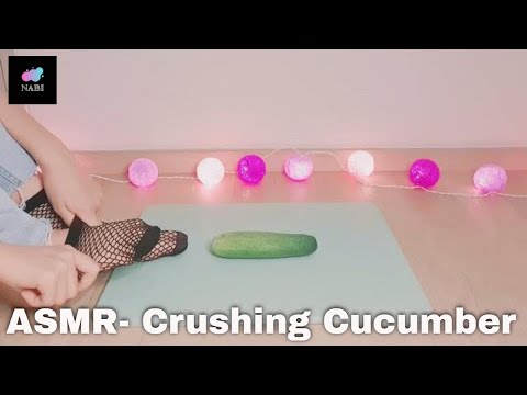 ASMR:: Trampling:: Foot crush cucumber:: 오이 밟는 소리