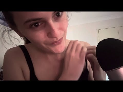 Wizza ASMR - Shirt Scratching
