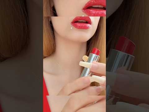 #asmr #kiss #lipstick #kisssound #lips #satisfying #relaxing #viral #shorts