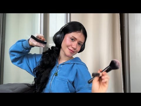 ASMR SONS DE BOCA E MOSTRANDO MINHAS MAQUIAGENS (muito aleatório)