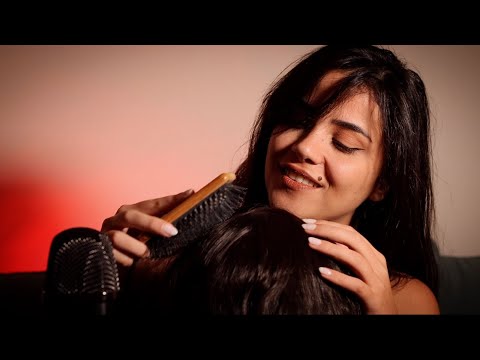 ASMR Hair Brushing اختك الكبيرة تمشطلك شعرك قبل النوم اي اس ام ار #asmr