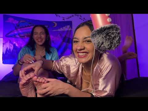 ASMR IN THE POSE TO RELIEVE ANXIETY (FEET) |SPANISH VERSION WITH ARI 💗