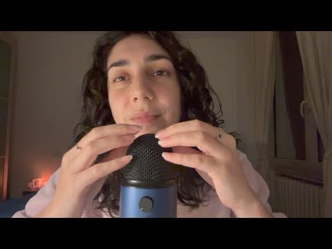 ASMR MIC SCRATCHING CHE TI FA ADDORMENTARE SUBITO (mic scratching, whispering)