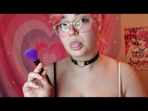 ASMR UNINTELLIGIBLE WHISPERING AND FACE BRUSHING (LOOPED)