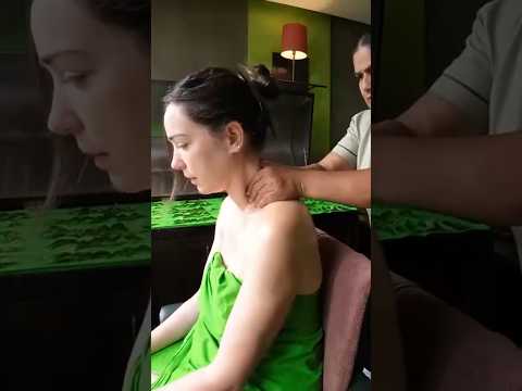 Me puso a dormir con este masaje 💆🏼‍♀️ | Ultra Relaxing Massage #shorts #hair #relax