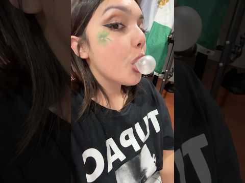 BUBBLE ASMR | blowing bubble chewing sounds #bubblegumblowing #bubblegum